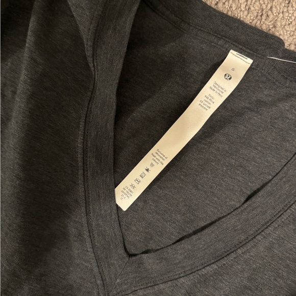 LULULEMON loose tshirt - Picture 4 of 5